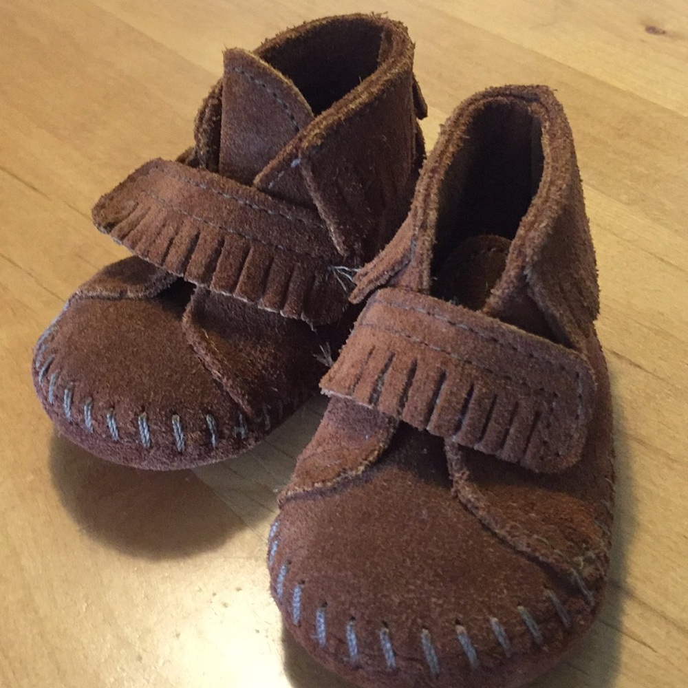 Baby Minnetonka front strap booties size 1